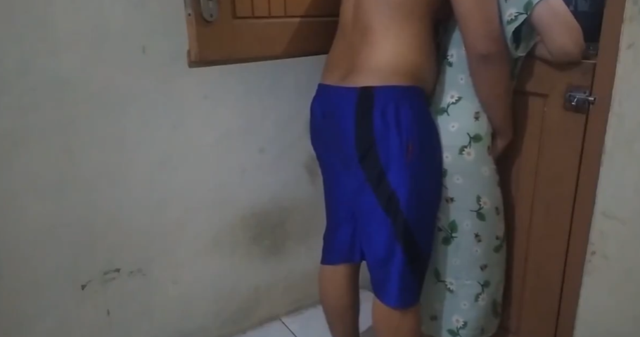 Hot Indo Viral Akibat Pergaulan Bebas Adek Ipar Hisap Burung KK Nya Tiap Malam