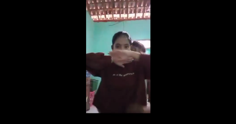 Ngelive Viral Janda Kembang Sambil Pamer Boba Gede Bulat Putih Mulus Bikin C0li Mania Mimisan