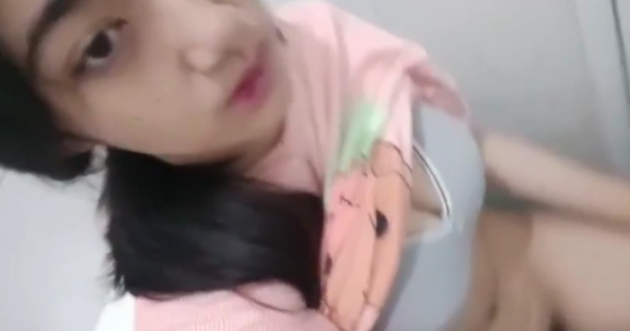 Ngelive Viral Tante Trending WikWik Nyampe Lemes Dan Pasrah Dengan Banyak Gaya