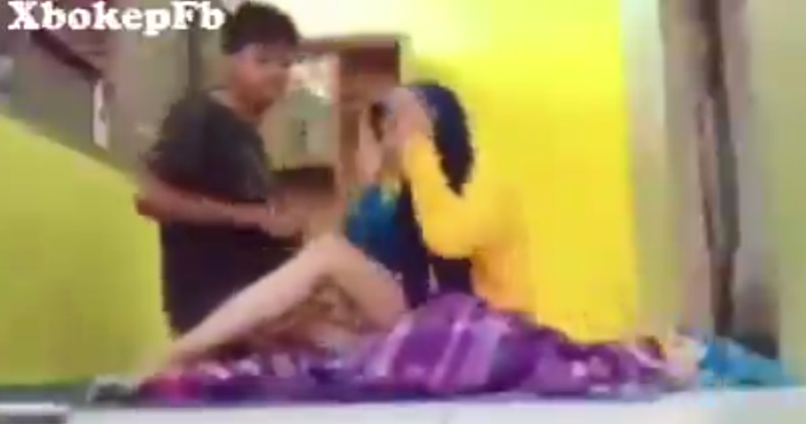 Yang Viral Takuasa Menahan Air Mata Gadis Cantik Di Renggut Keperawanan Nya Sama Pacar Baru